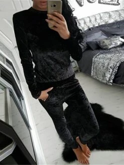 Women's Loungewear Sets Pure Color Fashion Comfort Soft Home Daily Bed Velvet Warm Breathable Crew Neck Long Sleeve Pullover Pant Fall Winter Silver Black -Ladies Pajamas Store btogwu1693986231259