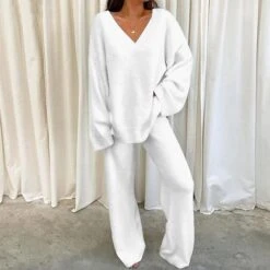 Women's Fleece Lounge Sets 2 Pieces Solid Color Pajama V Neck Long Sleeve For Fall Winter White S 3XL