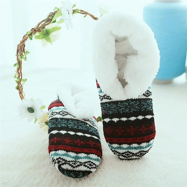 Women's Christmas Socks Snowflake Casual Comfort Home Fleece Warm Fall Winter Black Red 7 Women's Christmas Socks Snowflake Casual Comfort Home Fleece Warm Fall Winter Black Red - Image 5