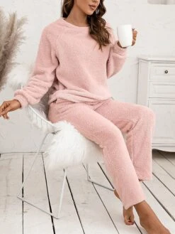 Women's Fuzzy Pajama Sets Pure Color Fashion Casual Soft Home Daily Bed Polyester Warm Breathable Crew Neck Long Sleeve Pant Fall Winter Black Pink 25 Women's Fuzzy Pajama Sets Pure Color Fashion Casual Soft Home Daily Bed Polyester Warm Breathable Crew Neck Long Sleeve Pant Fall Winter Black Pink -Ladies Pajamas Store pfqkah1689581343329