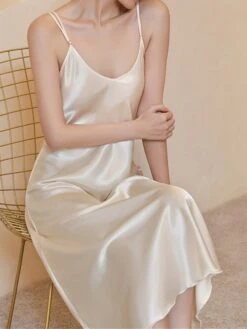 Women's Slip Lingerie Nightgown Nightshirt Dress Pure Color Simple Casual Comfort Home Daily Bed Satin Breathable Straps Sleeveless Fall Winter Black White