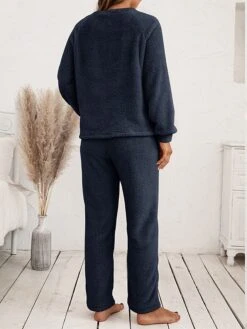 Women's Fuzzy Pajama Sets Pure Color Fashion Casual Soft Home Daily Bed Polyester Warm Breathable Crew Neck Long Sleeve Pant Fall Winter Black Pink 33 Women's Fuzzy Pajama Sets Pure Color Fashion Casual Soft Home Daily Bed Polyester Warm Breathable Crew Neck Long Sleeve Pant Fall Winter Black Pink -Ladies Pajamas Store rxgbgi1689581359833