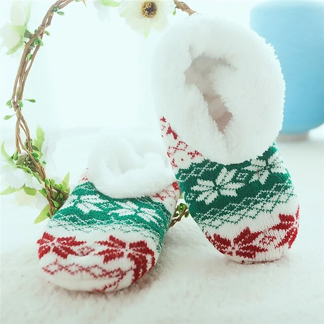 Women's Christmas Socks Snowflake Casual Comfort Home Fleece Warm Fall Winter Black Red 6 Women's Christmas Socks Snowflake Casual Comfort Home Fleece Warm Fall Winter Black Red - Image 4