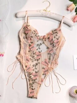 Women's Bodysuits Teddies & Bodysuits Butterfly Fashion Retro Hot Party Halloween Carnival Polyester Breathable Straps Sleeveless Embroidery Summer Spring White Pink -Ladies Pajamas Store vwtvpa1691392668003